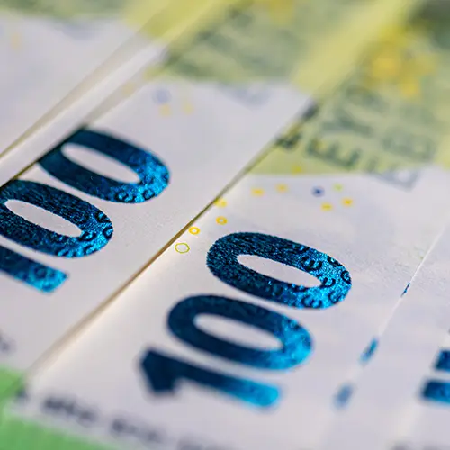 What Is The Difference Between Monthly Tax Reporting Periods in Indonesia and Europe?